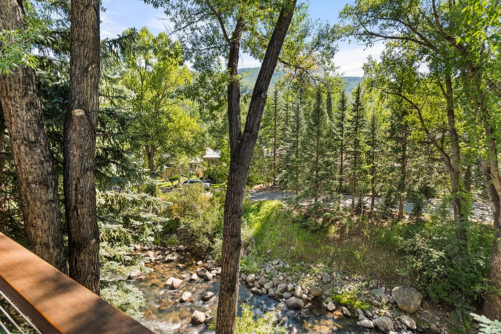 Chateau Eau Claire - Image 3