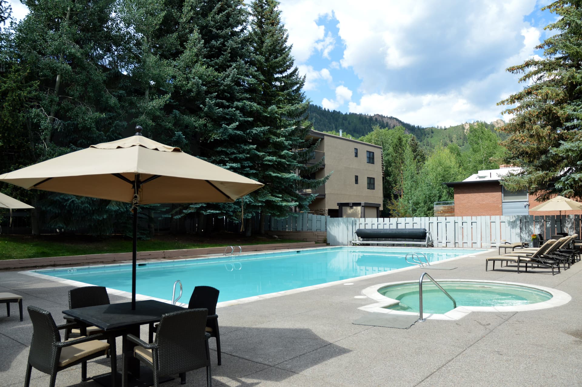 Chateau Eau Claire #9 - Image 2