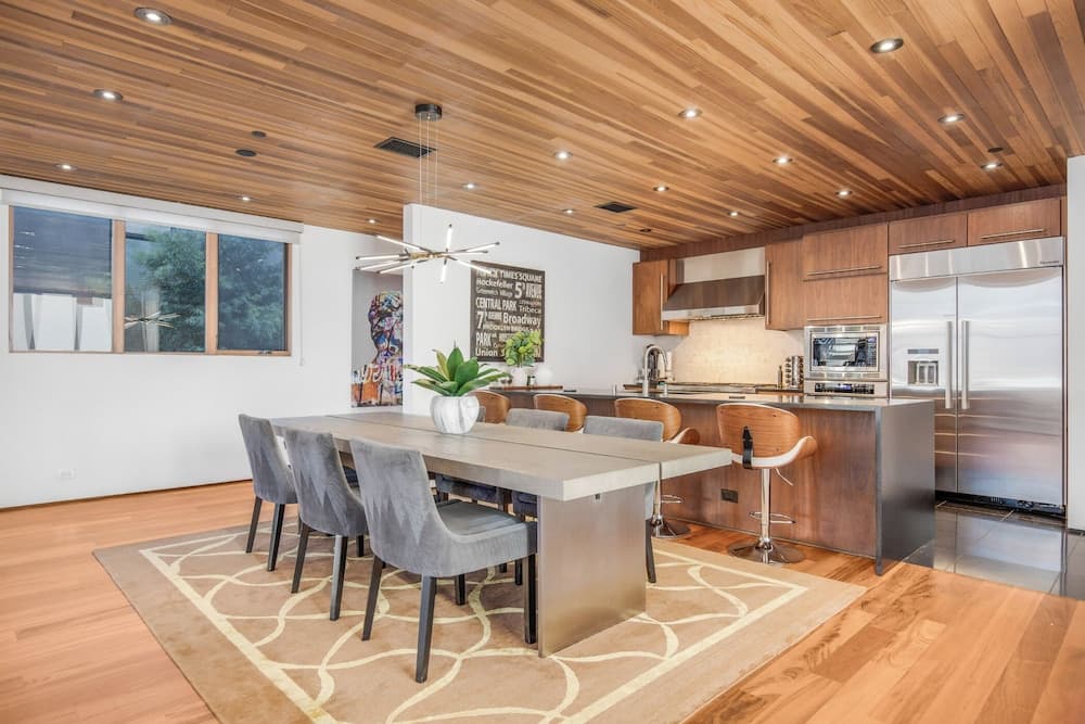 Cedar Loft Villa - Image 5