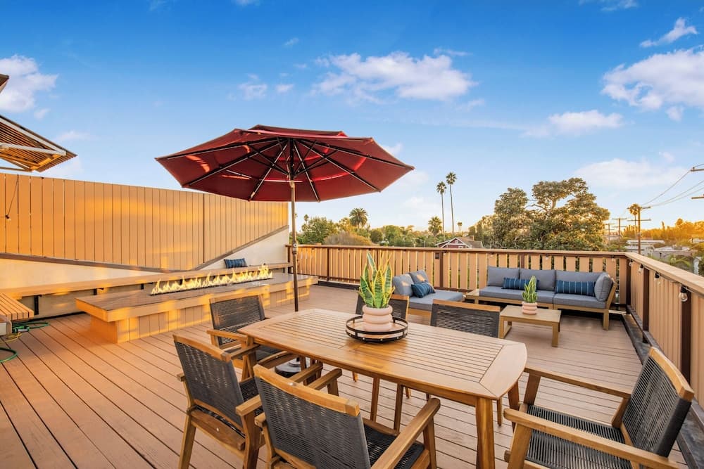 Cedar Loft Villa - Image 2