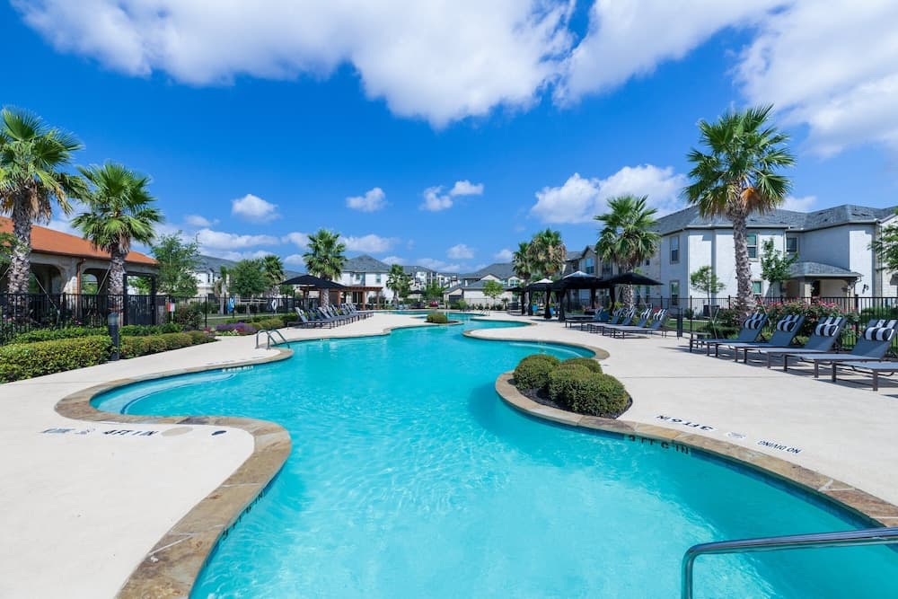 Century Stone Hill North - Image 3