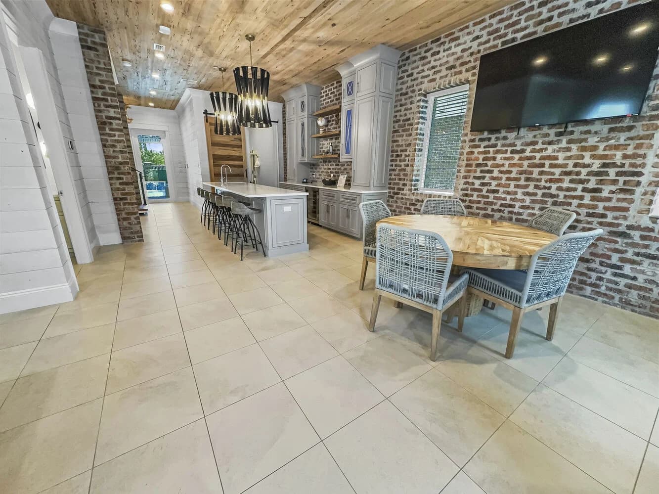 Summer Wind - Image 12