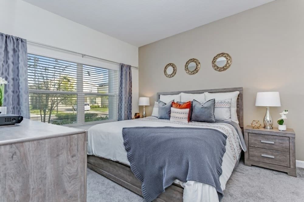 Champions Stay - Image 4