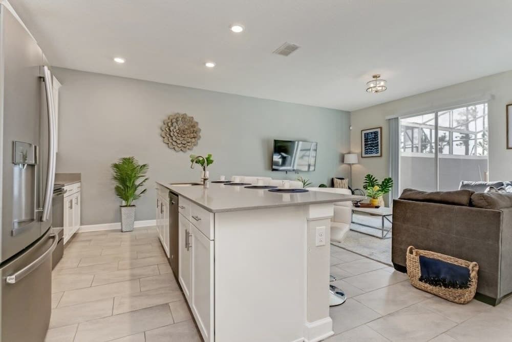 Champions Stay - Image 15