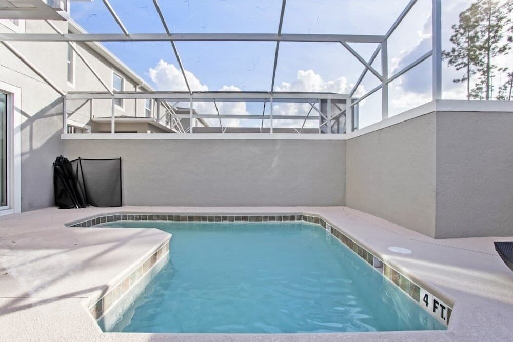 Champions Stay - Image 32