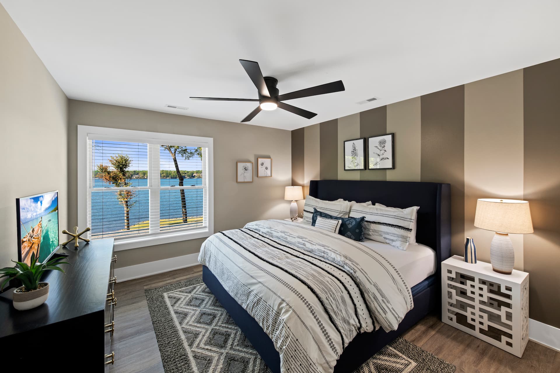 Channel Marker - Image 21