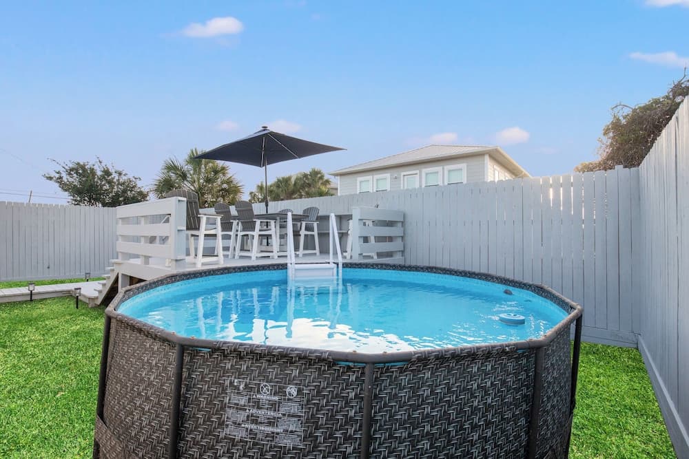 Rose Lane #209 - Image 2