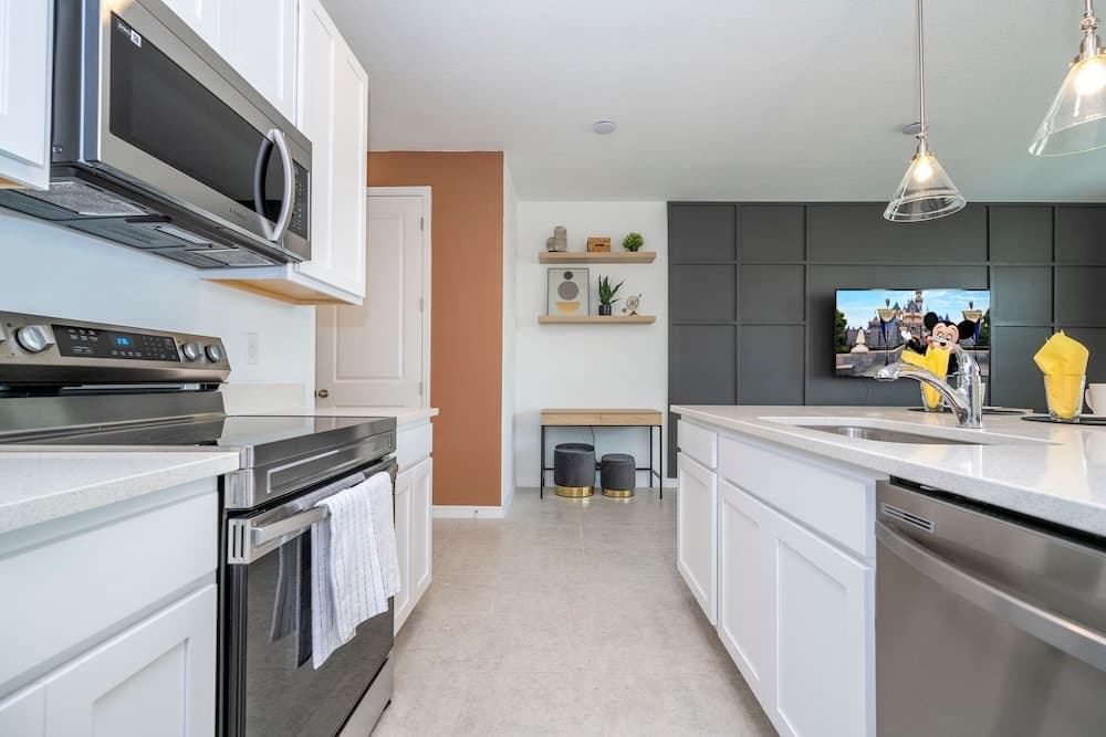 Disney Festival #638 - Image 10