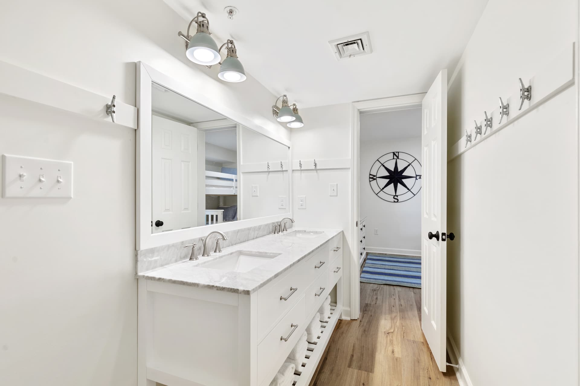 Petite SurSea - Image 26