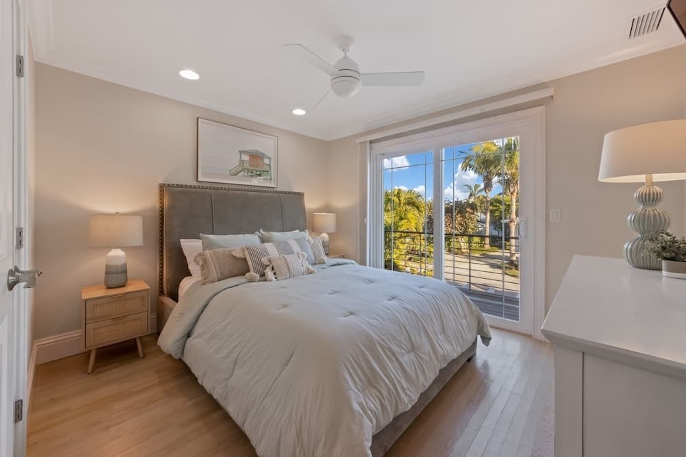 Chasing Sunsets #108 - Image 3