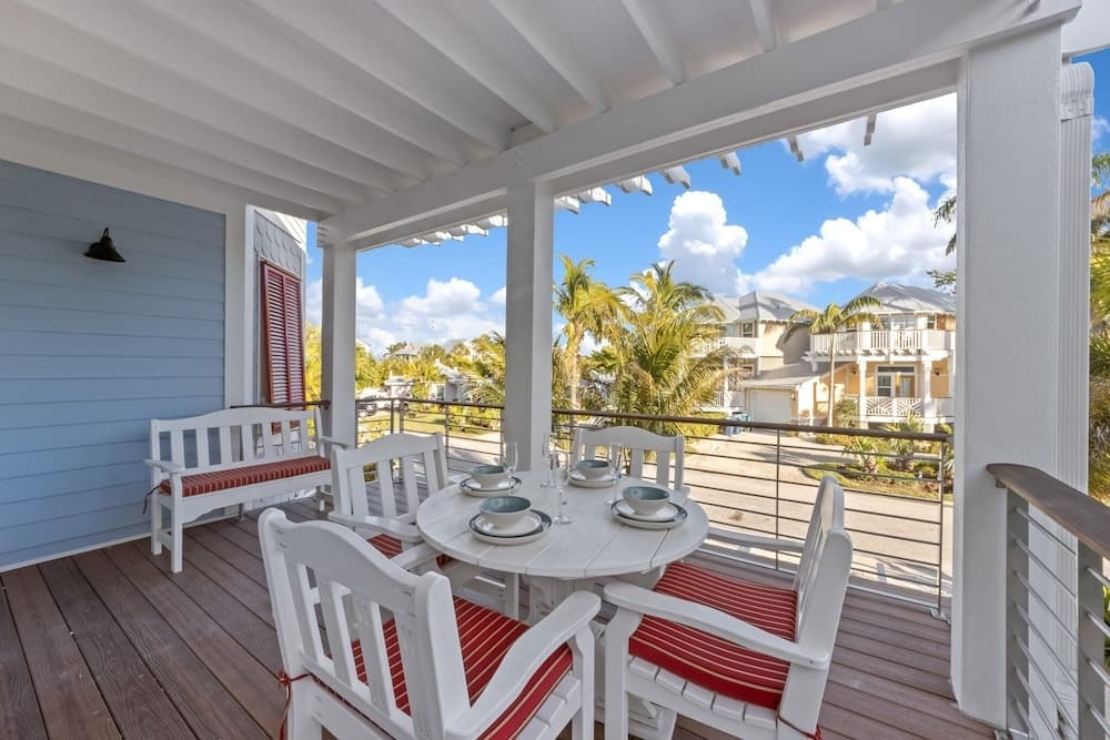 Chasing Sunsets #108 - Image 27