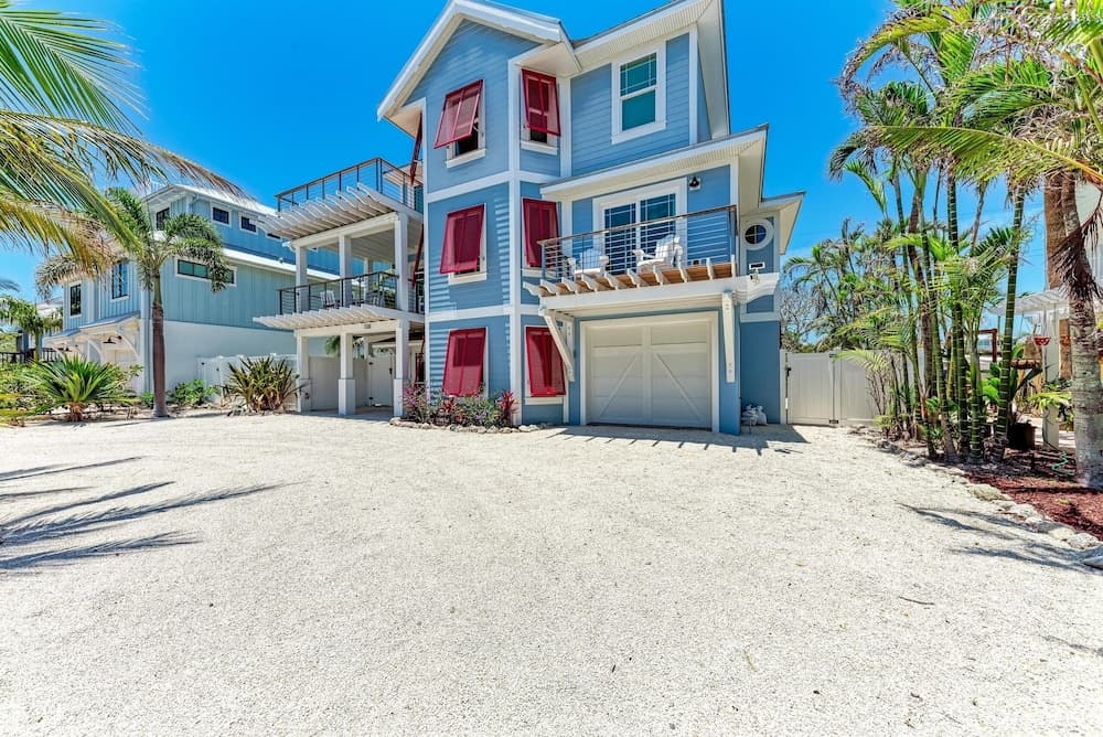 Chasing Sunsets #108 - Image 32