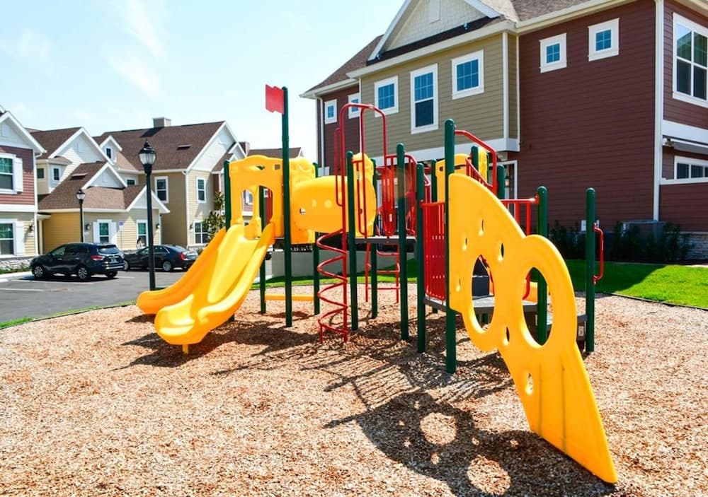 Sunny Dreams Townhome #7586 - Image 24