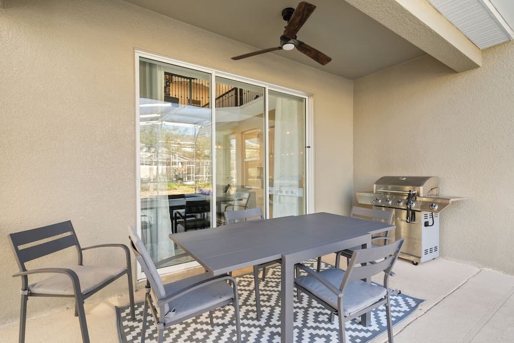 Chic Family Getaway - Image 37