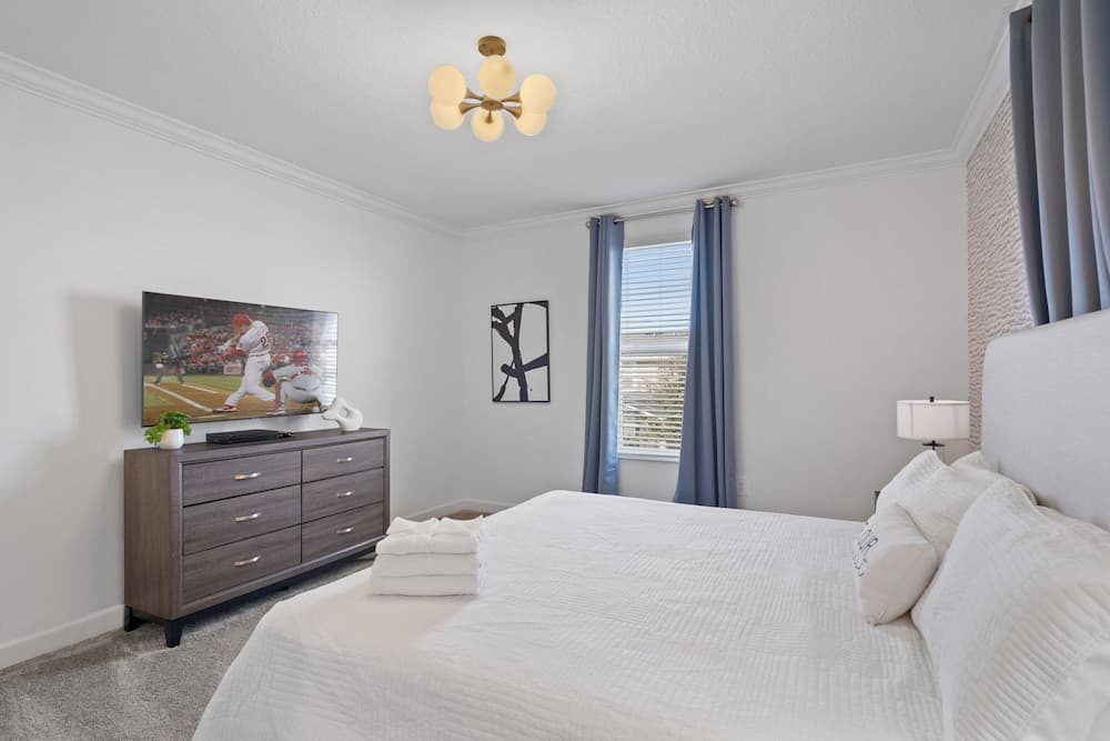 Chic Family Getaway - Image 25