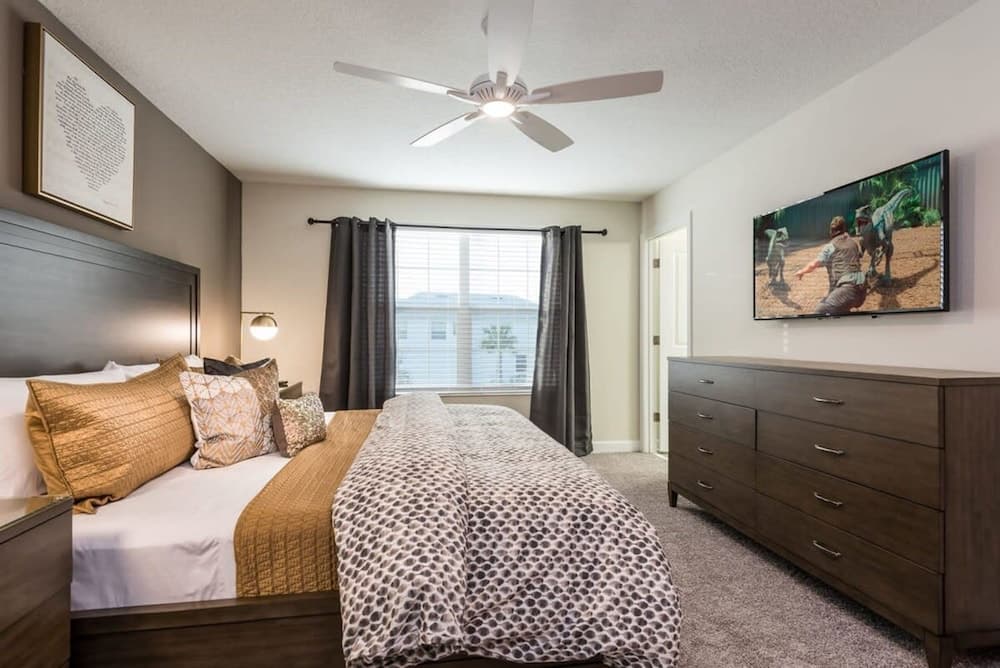 Chic Unforgettable Haven - Image 18