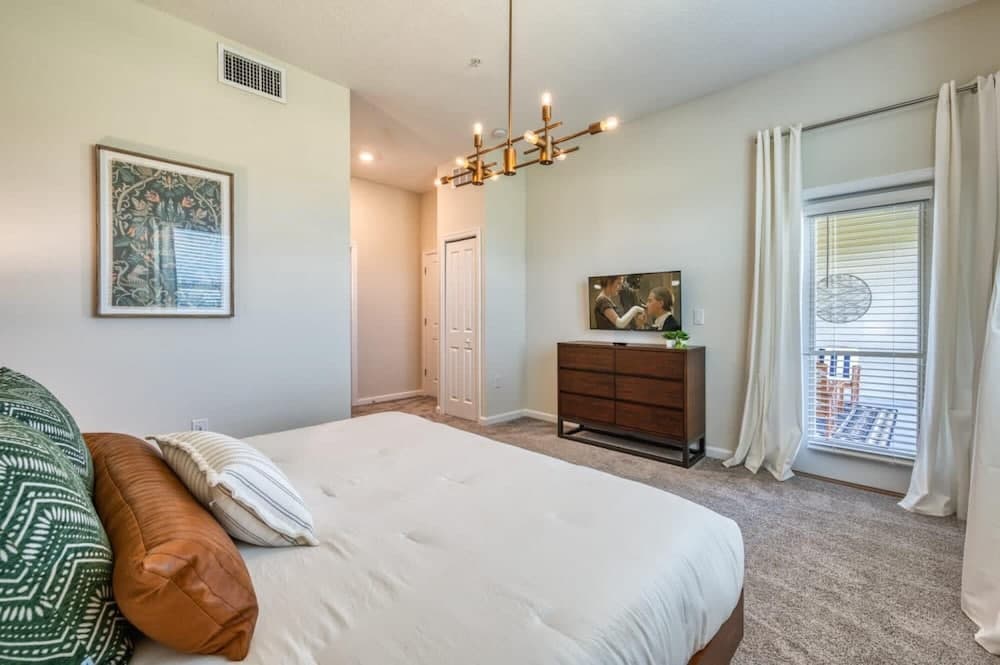 Chic Mickey - Image 9