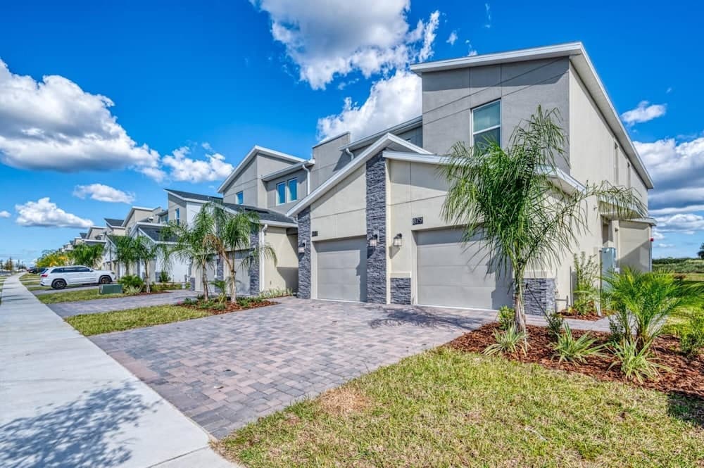 Chic Mickey - Image 20