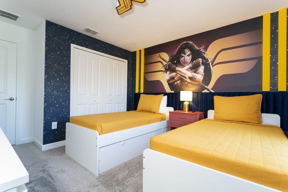 Marvel-spacious Chic Modern Home - Image 16