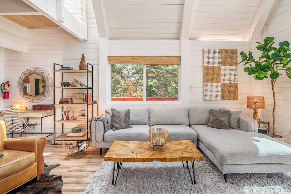 Chic Moonridge Escape - Image 8