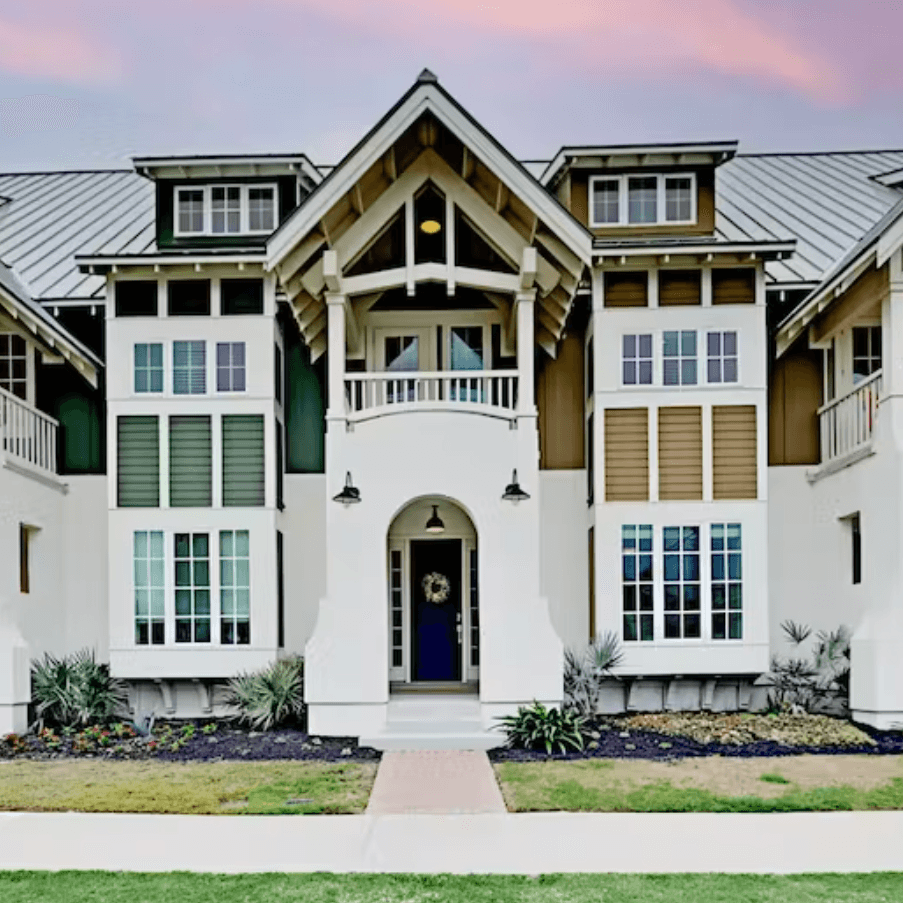 Parrots Cove - Image 1