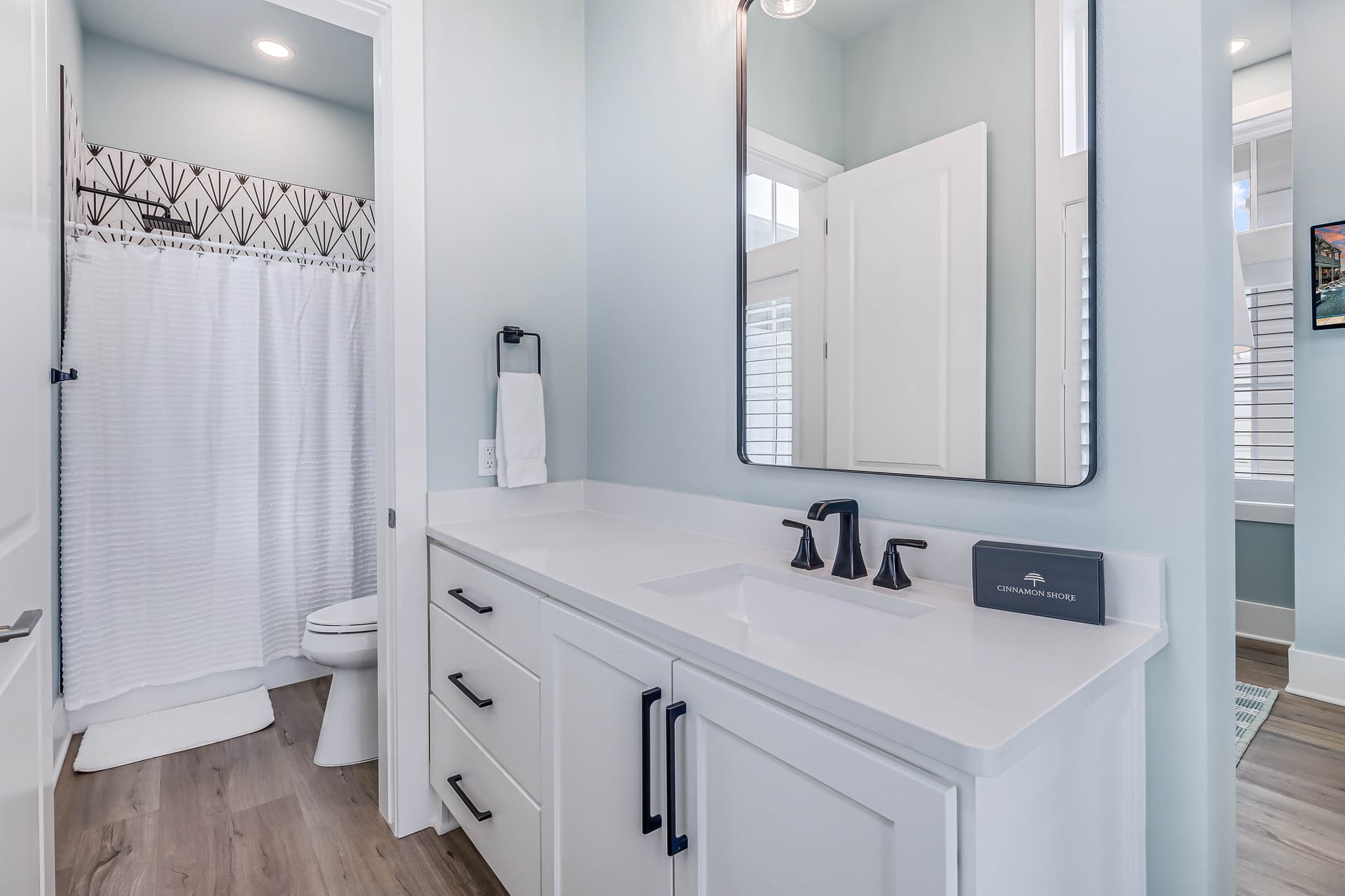 Cinnamon Sunsets - Image 40