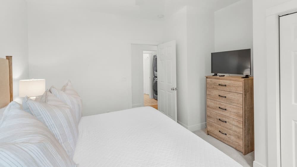 Grateful by the Sea - Image 6