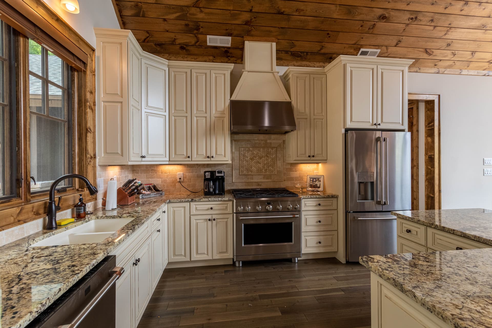 Clouds Rest Place - Image 7