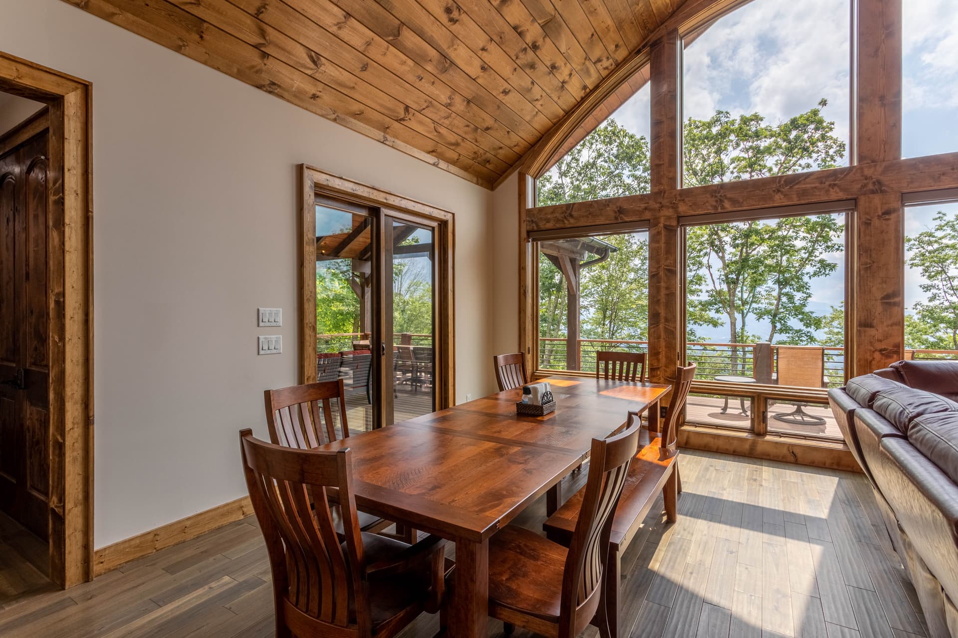 Clouds Rest Place - Image 9