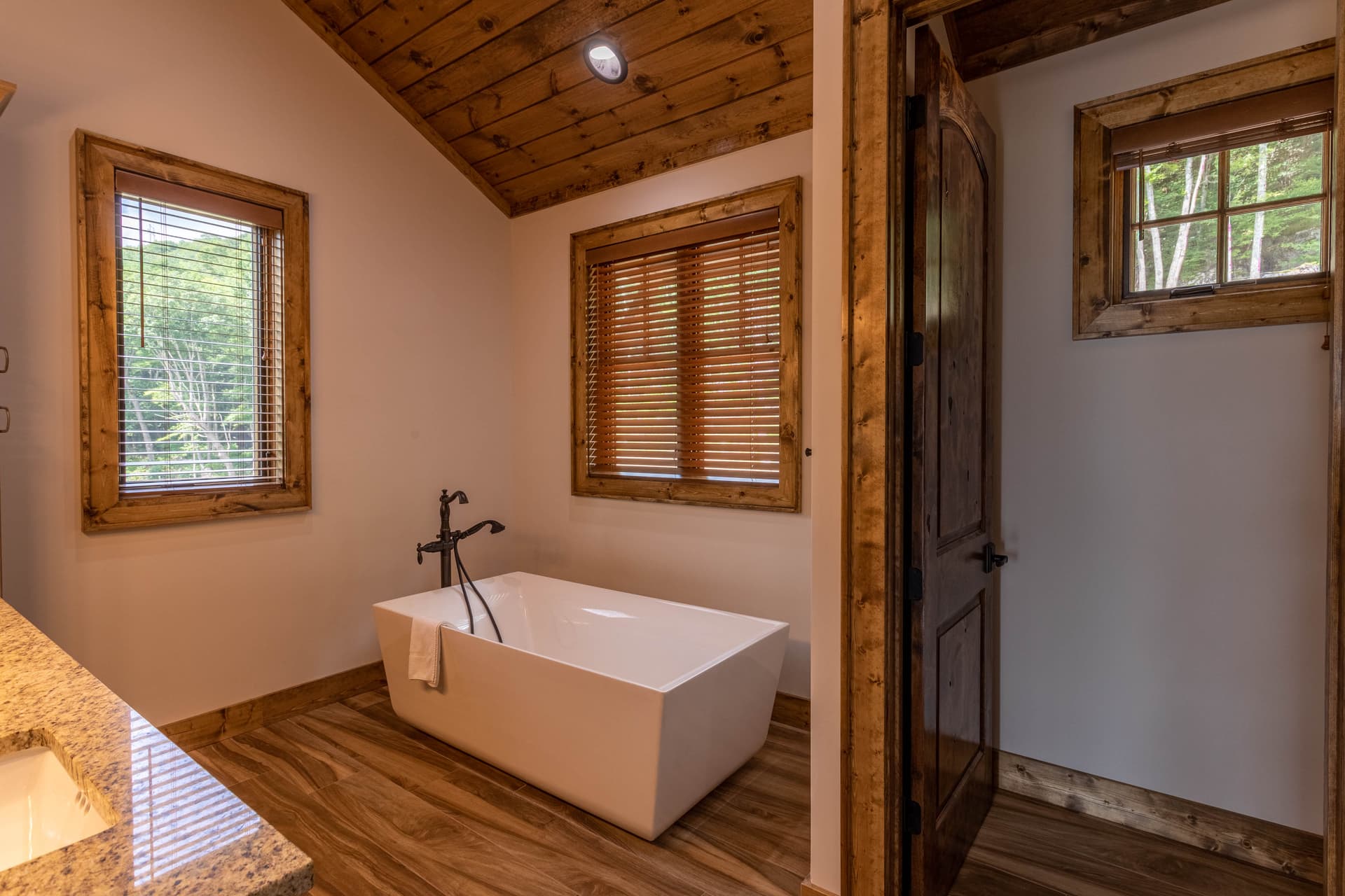 Clouds Rest Place - Image 16