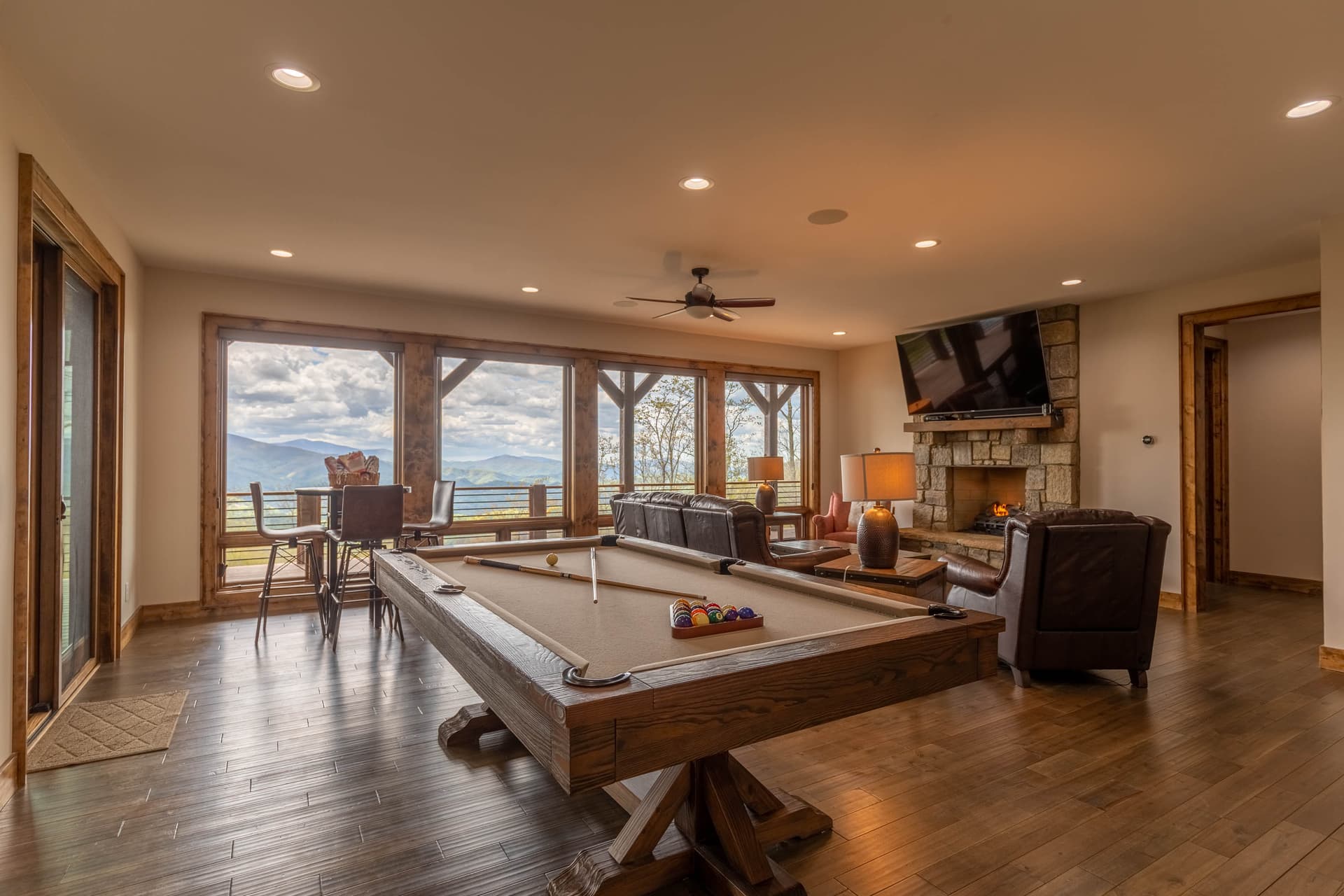 Clouds Rest Place - Image 10