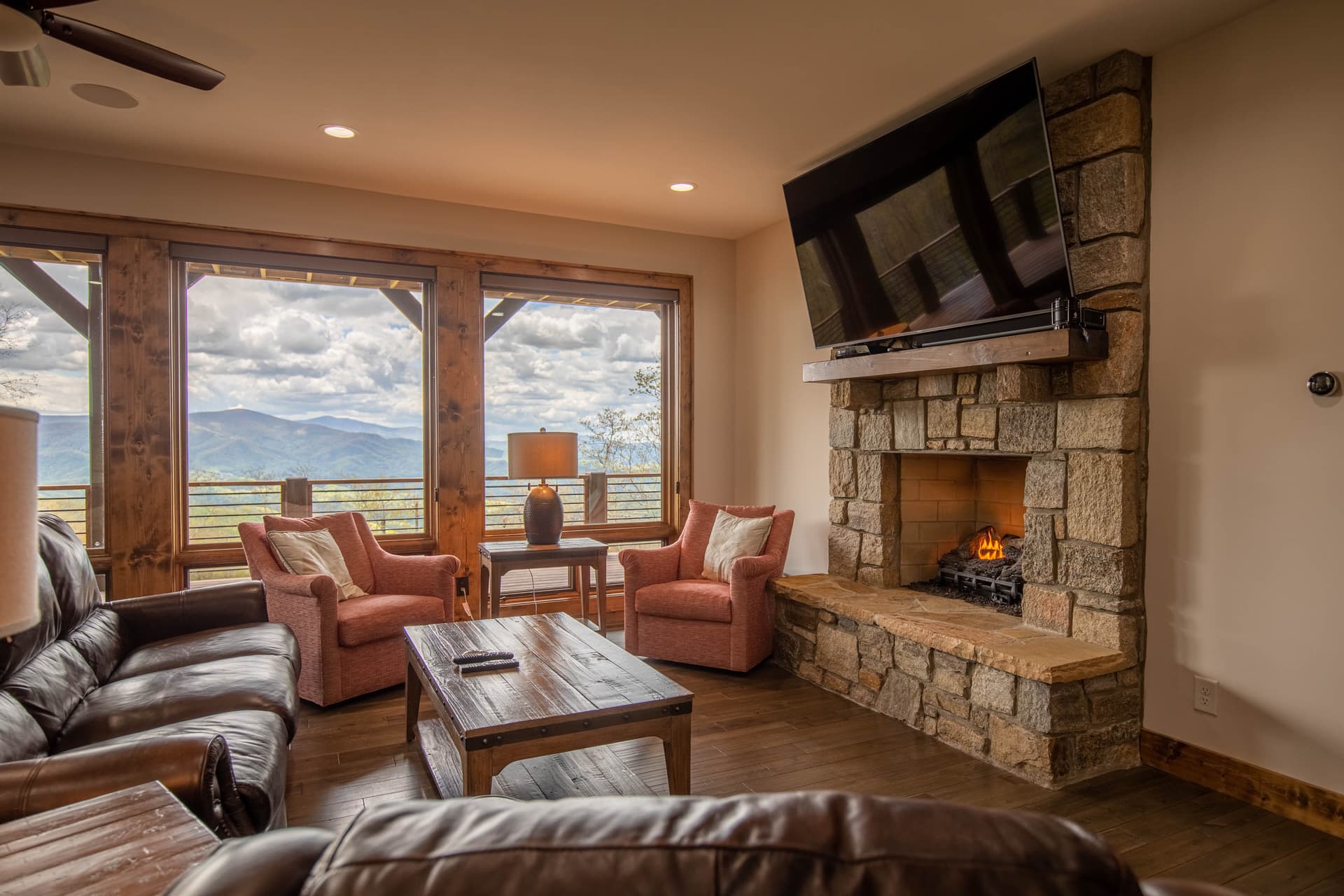 Clouds Rest Place - Image 25