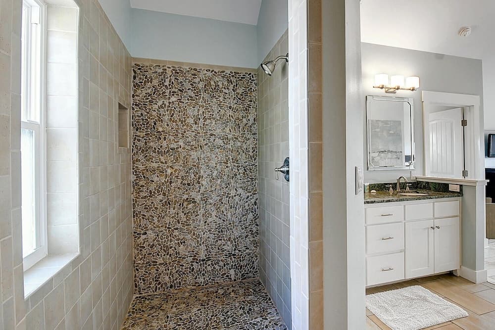 Coastal Hideaway #230 - Image 32