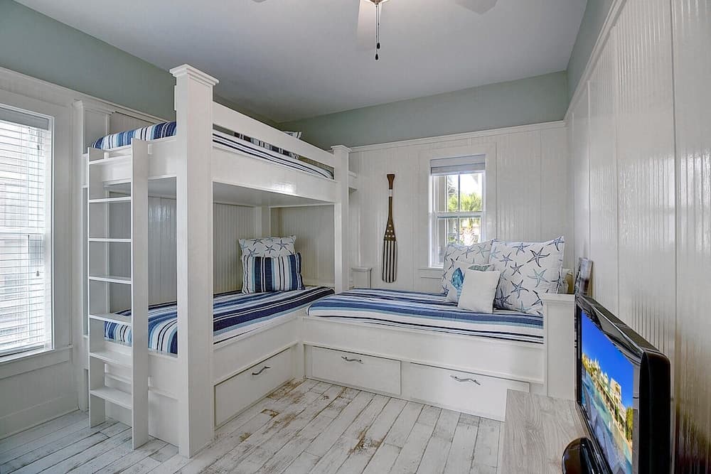 Coastal Hideaway #230 - Image 31