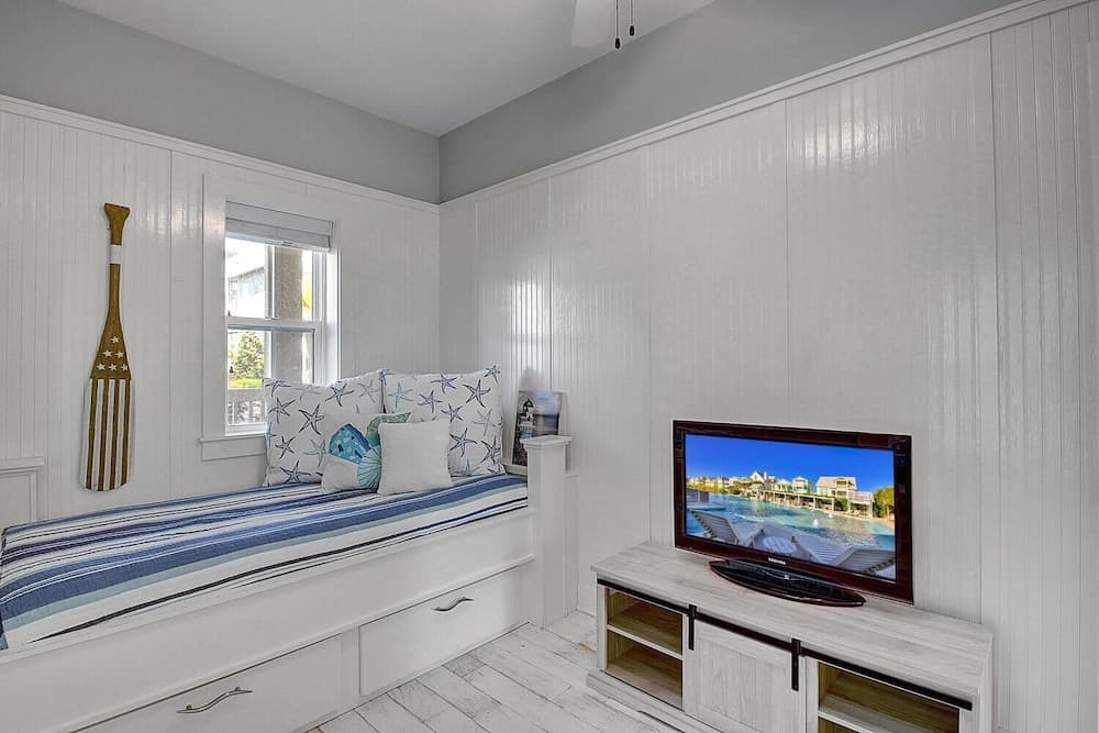 Coastal Hideaway #230 - Image 30