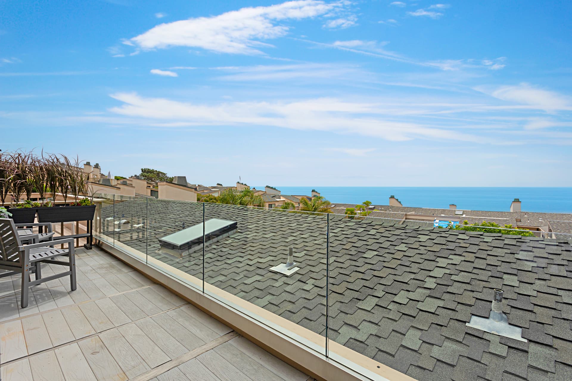 Immaculate Coastal Retreat - Image 7