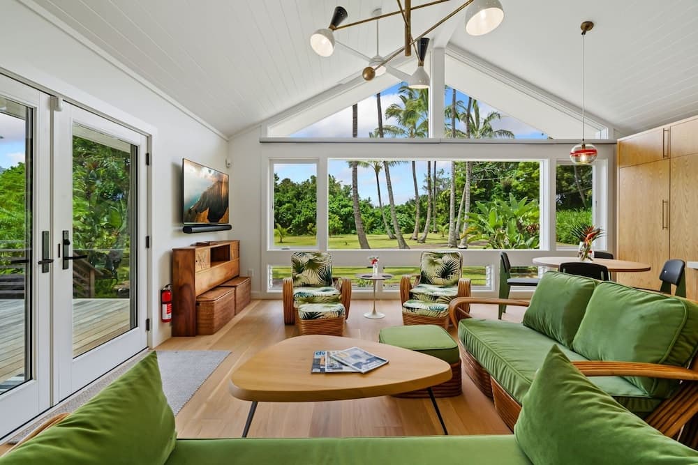 Coconut Hut - Image 4