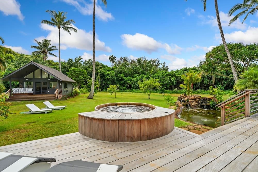 Coconut Hut - Image 30