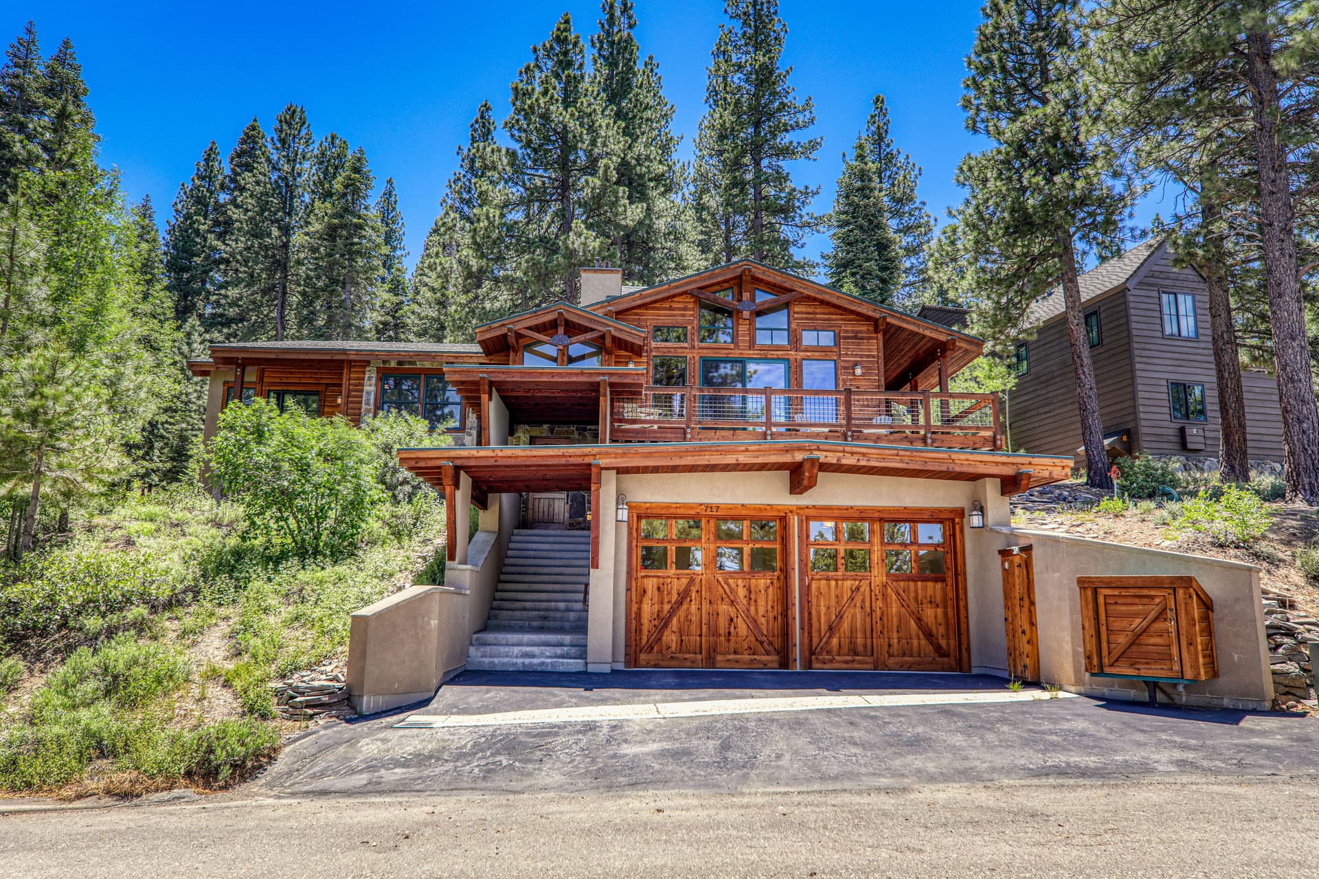 Compass Luxury Lodge at Northstar - Image 31