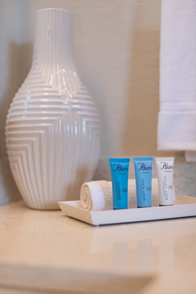 Cayview Condo #402 - Image 12