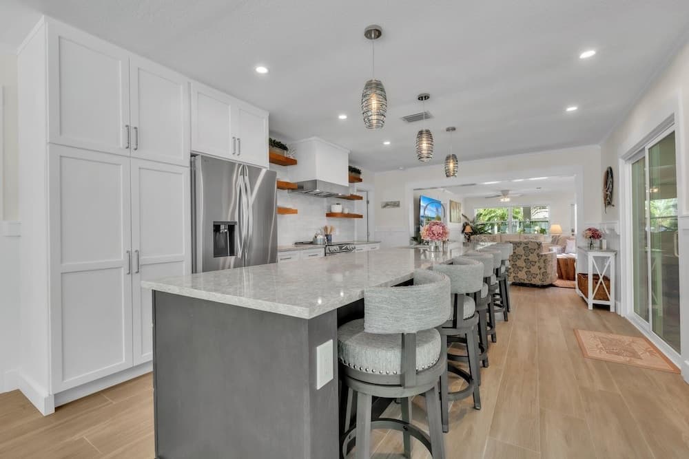 Coral Beach Home - Image 10