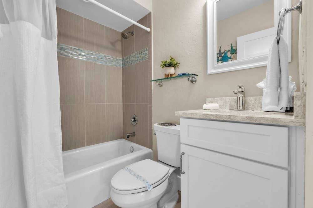 Coral Beach Home - Image 24