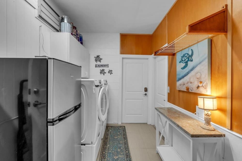 Coral Beach Home - Image 13