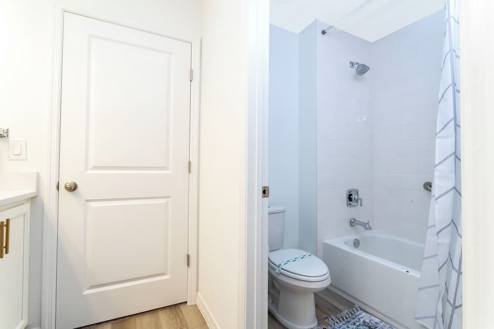 Disney Enclave #808 - Image 19