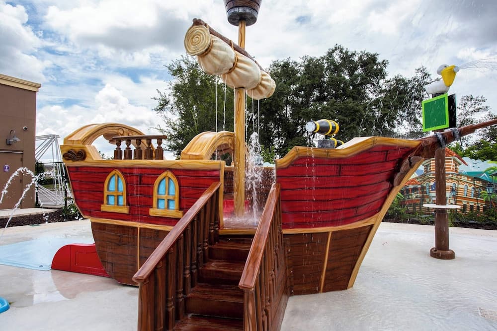 Disney Enclave #808 - Image 38