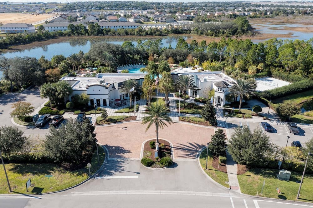 Disney Enclave #808 - Image 42