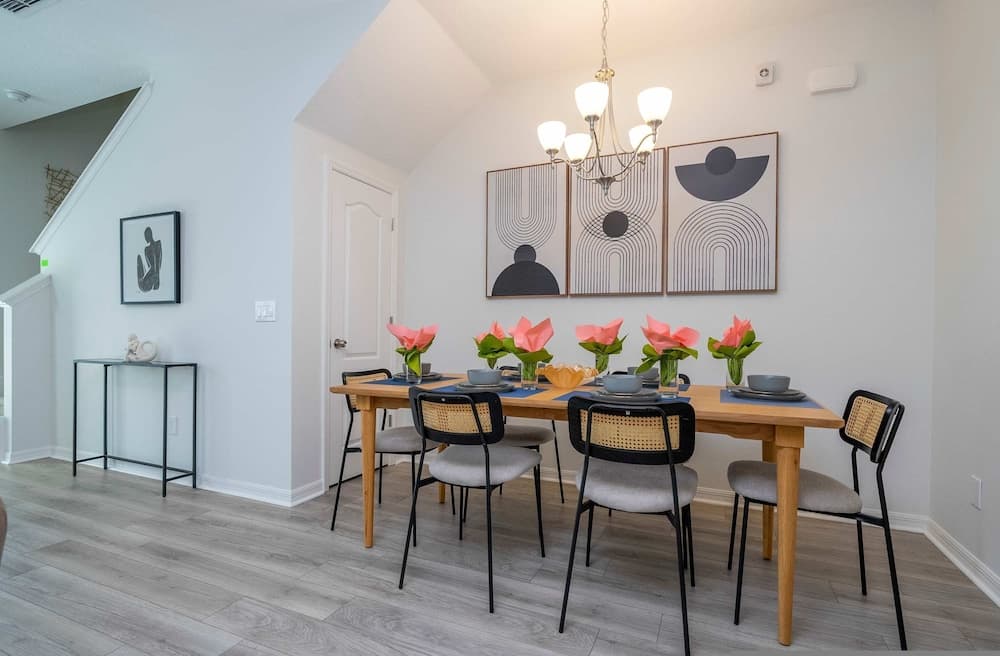 Cozy Festival Retreat - Image 8