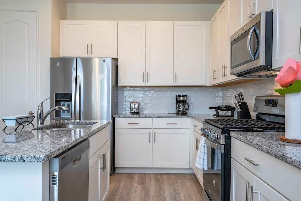 Cozy Festival Retreat - Image 10