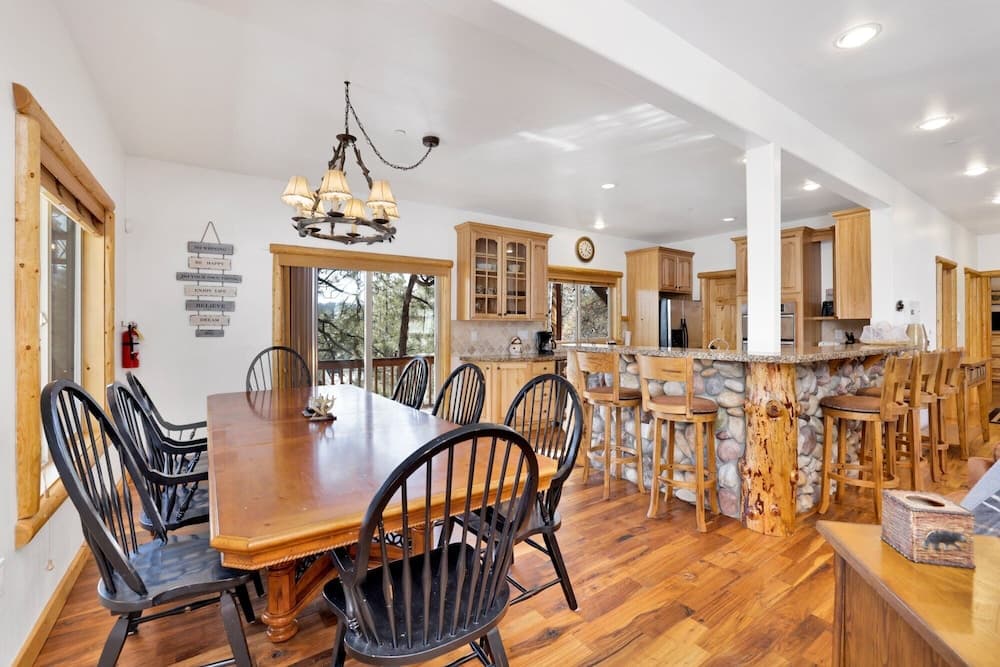 Cozy Lakeview Hideaway #2261 - Image 5