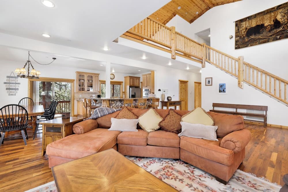 Cozy Lakeview Hideaway #2261 - Image 2